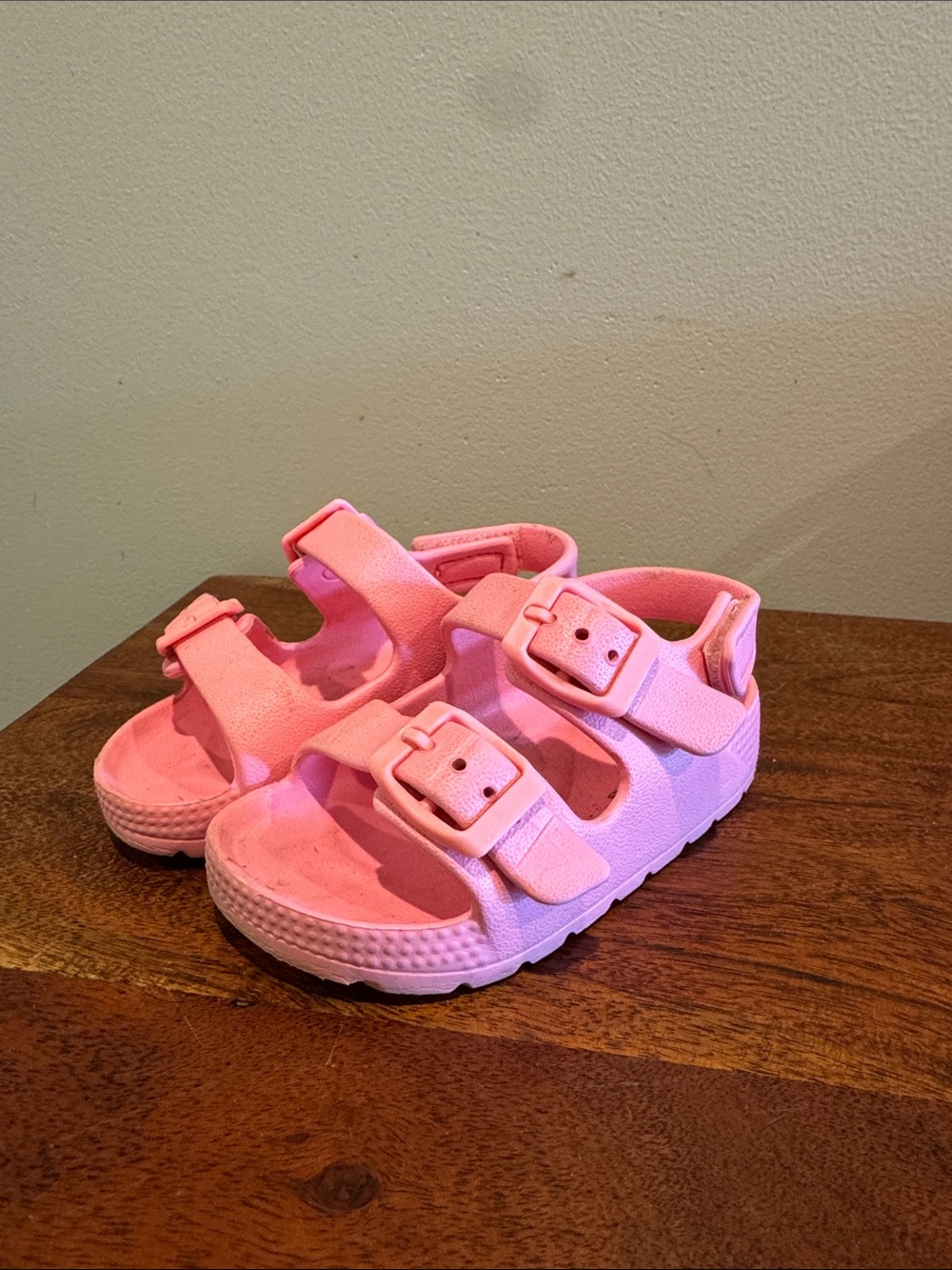 Kids Adjustable Pink Buckle Sandals